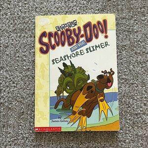 Scholastic Scooby-Doo and the Seahorse Slimer Book